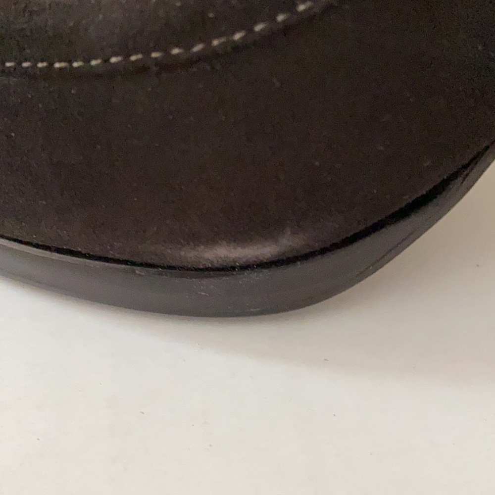Suede heels - Picture 9 of 10